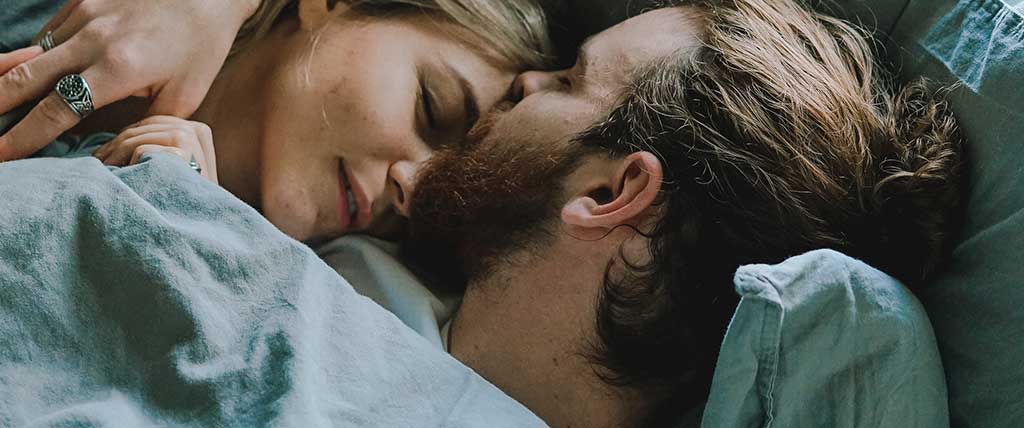 How to Last Longer in Bed With Delay Gel and Spray for Men